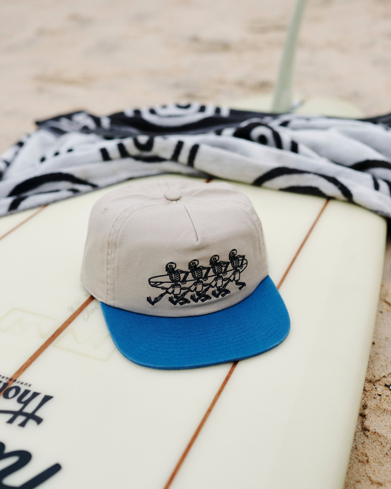 Hermanos II Hat