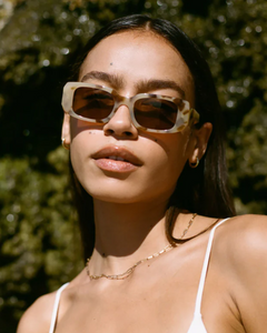 Sunnies- Off Duty, Blonde Tort